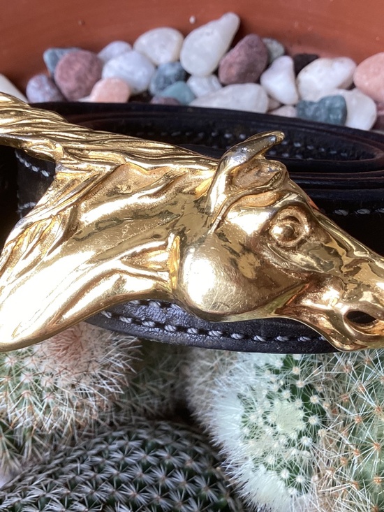 Vintage Artisan Gold Tone Slip Through Expressive Horse Head Belt Buckle Belt main image 14